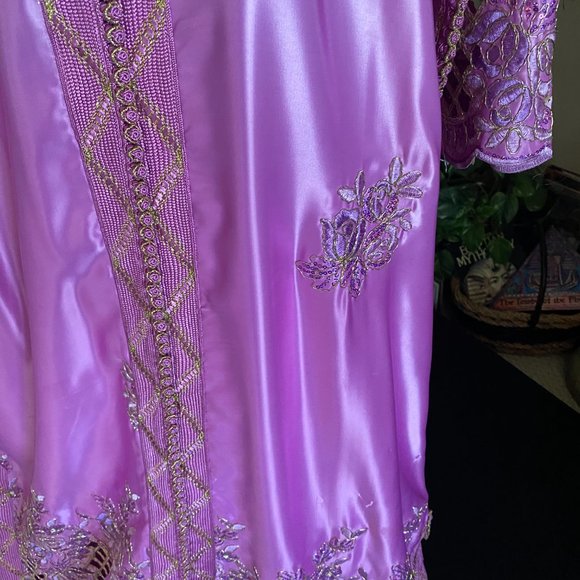 TRADITIONAL WEDDING KAFTAN WITH SCARF/COSPLAY/HALLOWEEN - Picture 7 of 10
